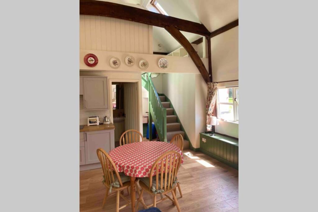 Gorgeous Comfortable Barn With Huge Private Orchard In Quiet Suffolk Location Depden Kültér fotó